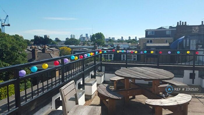 2 Bedroom Flat To Rent In Dove Road, London, N1