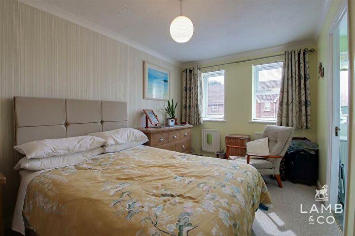 4 Bedroom Detached House For Sale In Oxborrow Close, Kirby Cross, Frinton-On-Sea, CO13