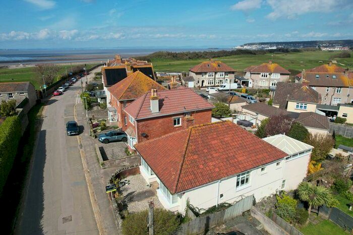 3 Bedroom Bungalow To Rent In Links Road, Uphill, BS23