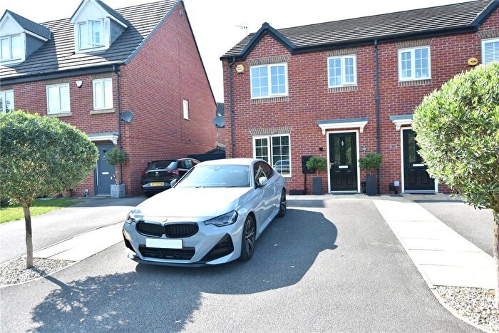 3 Bedroom Semi-Detached House For Sale In Willow Way, Whinmoor, Leeds, West Yorkshire, LS14