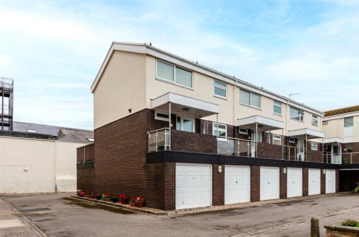 3 Bedroom End Of Terrace House For Sale In Nevill Crescent, Llandudno, Conwy, LL30