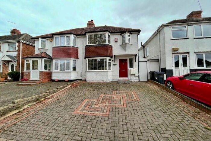 3 Bedroom Property To Rent In Woolacombe Lodge Road, Birmingham, B29