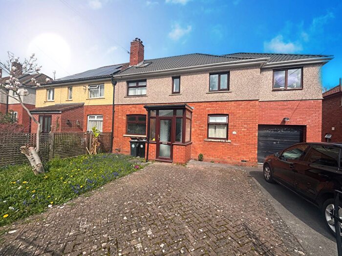 7 Bedroom Property To Rent In Lockleaze Road, Bristol, BS7