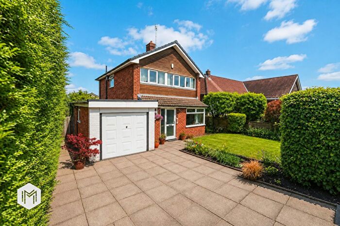4 Bedroom Detached House For Sale In Lowercroft Road, Bury, BL8