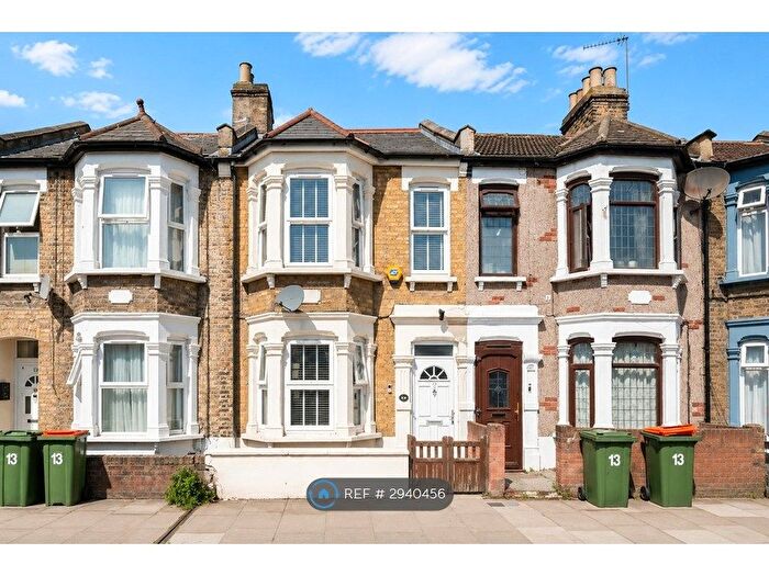 3 Bedroom Terraced House To Rent In Durham Road, London, E16