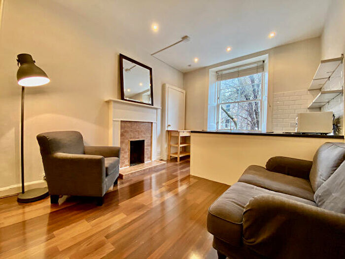 1 Bedroom Flat To Rent In Yeaman Place, Polwarth, Edinburgh, EH11
