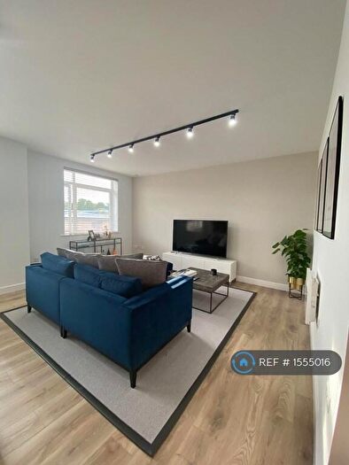 2 Bedroom Flat To Rent In Fitzwilliam Street, Bletchley, Milton Keynes, MK3