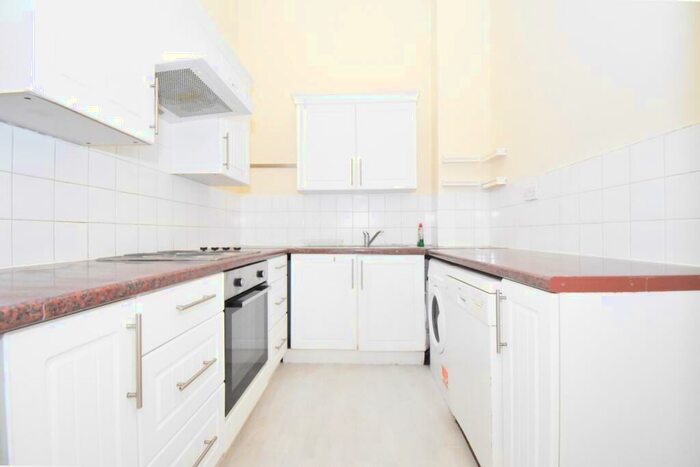 2 Bedroom Flat To Rent In Castle Hill Rochester, ME1
