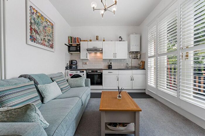 1 Bedroom Flat For Sale In Carshalton Road, Sutton, SM1