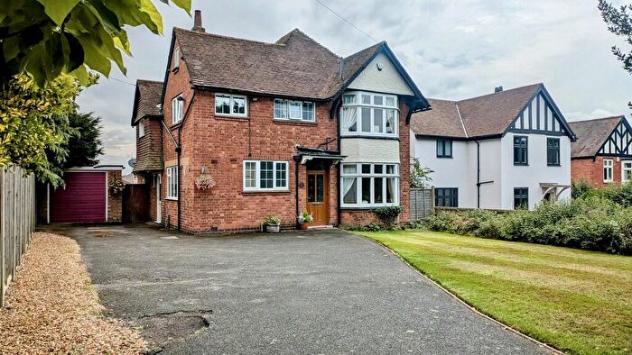 4 Bedroom Detached House For Sale In Bilton Road, Rugby, CV22