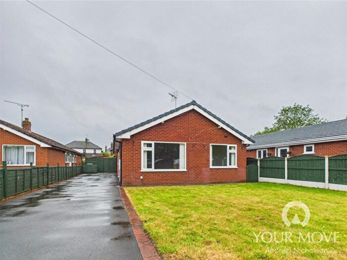 3 Bedroom Bungalow To Rent In Southbank Avenue, Shavington, Crewe, CW2