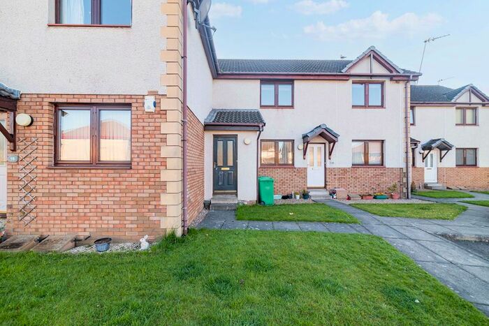 2 Bedroom Flat For Sale In Ladysmill Court, Dunfermline, KY12