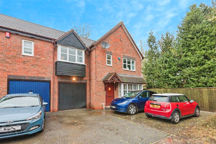 3 Bedroom End Of Terrace House For Sale In Chester Gardens, Sutton Coldfield, B73