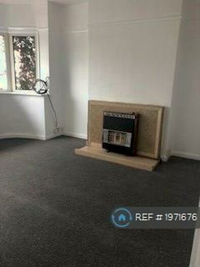 2 Bedroom Flat To Rent In Ashburnham Close, Southampton, SO19