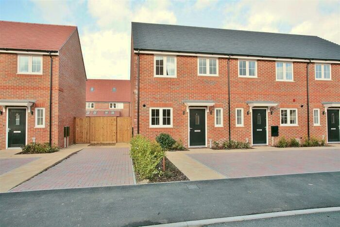 2 Bedroom End Of Terrace House To Rent In Elm Bridge Mead, Benson, Oxfordshire, OX10
