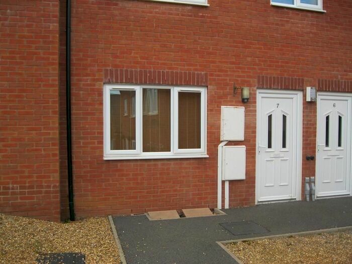 1 Bedroom Flat To Rent In Lowercroft, Hillmorton, Rugby, CV21