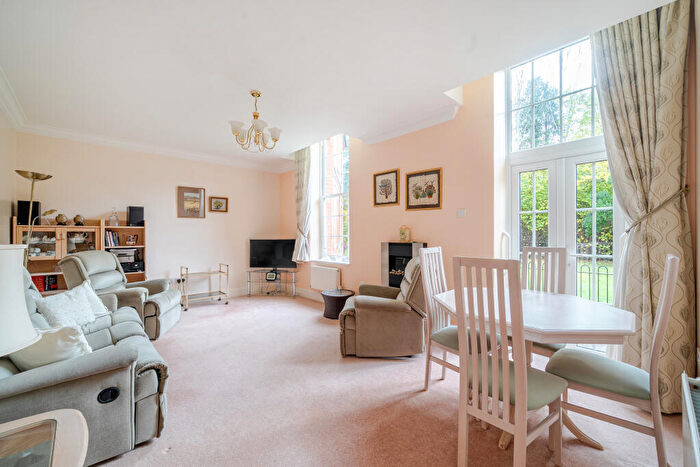 2 Bedroom Flat For Sale In Sandy Mead, Epsom, KT19
