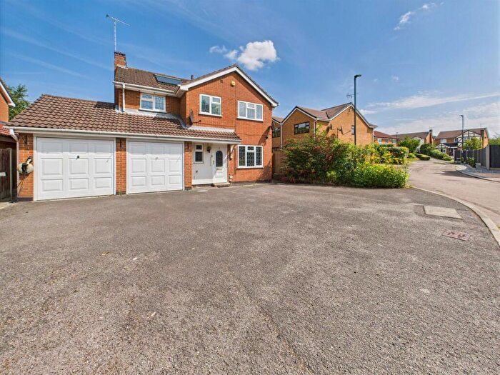 4 Bedroom Detached House To Rent In Wentworth Close, Mickleover, DE3