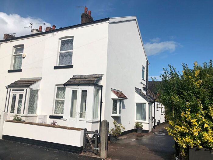 3 Bedroom Semi Detached House For Sale In Grove Street, Hazel Grove, Stockport, SK7