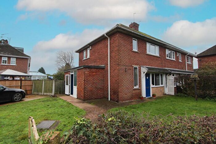 2 Bedroom Semi-Detached House To Rent In Aintree Avenue, Doncaster, DN4