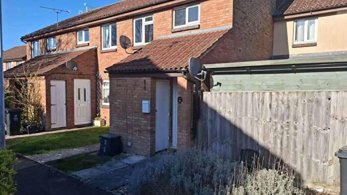 1 Bedroom Terraced House To Rent In Tamworth Drive, Swindon, Wiltshire, SN5