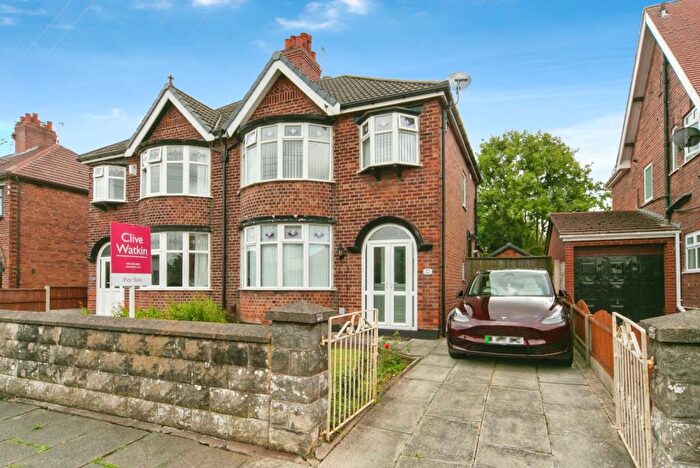 3 Bedroom Semi-Detached House For Sale In Windermere Road, Prenton, CH43