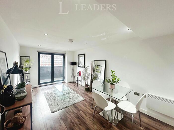2 Bedroom Apartment To Rent In Madison House, Gooch Street, B5