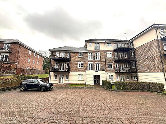 2 Bedroom Flat For Sale In Suffolk House, South Hill Road, Bromley, BR2