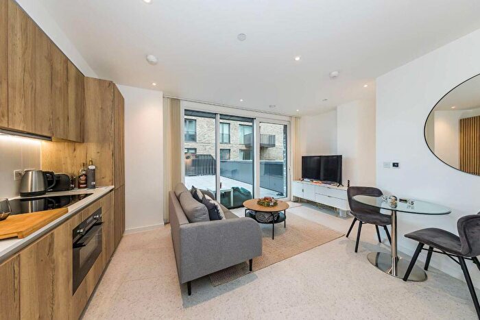 1 Bedroom Flat To Rent In Sidney St, Whitechapel, London, E1