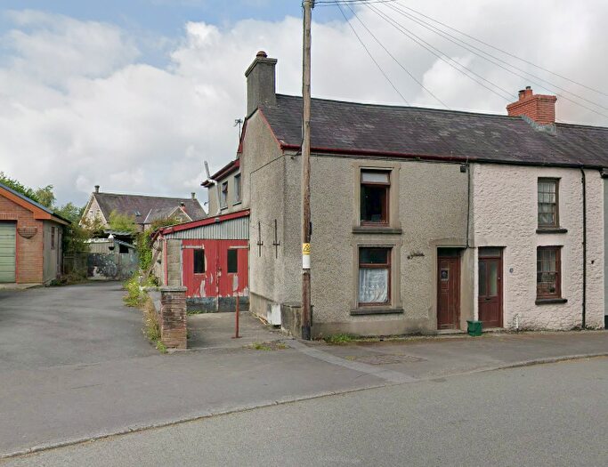 3 Bedroom Terraced House For Sale In Church Street, Llangadog, SA19