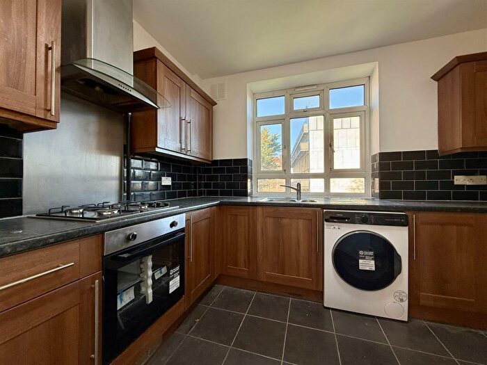3 Bedroom Apartment To Rent In Champion Hill Estate, London, SE5