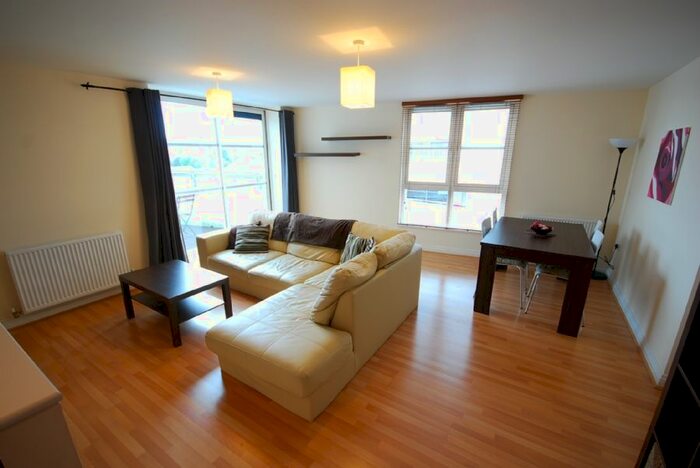 2 Bedroom Flat For Sale In Watkin Road, Freemans Meadow, Leicester, LE2