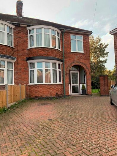 3 Bedroom Semi-Detached House To Rent In Belle Vue Avenue, Leicester, LE4