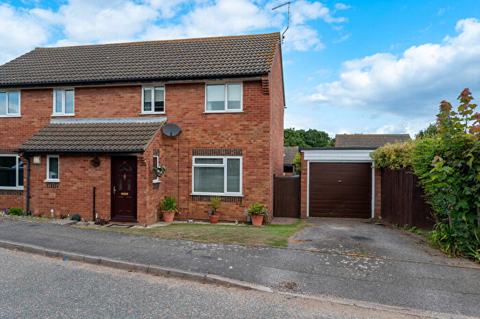 3 Bedroom Semi-Detached House For Sale In Brandon Road, Felixstowe, IP11
