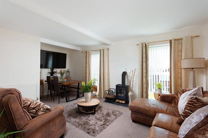 3 Bedroom Terraced House For Sale In Rockcliffe Court, Tadcaster, LS24