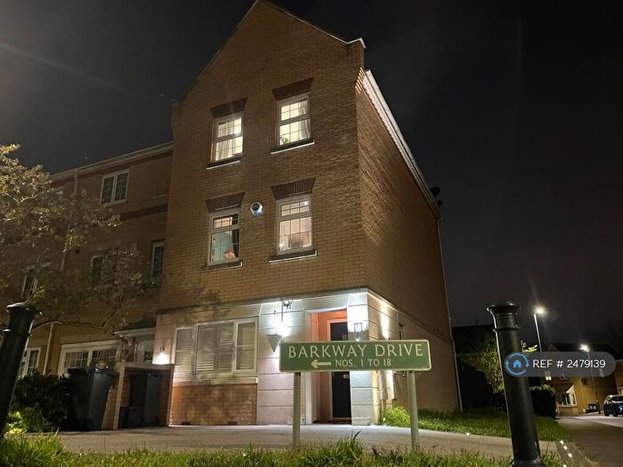 4 Bedroom Semi-Detached House To Rent In Barkway Drive, London, BR6