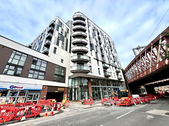 2 Bedroom Apartment For Sale In Fresh Apartments, Chapel Street, Salford, M3