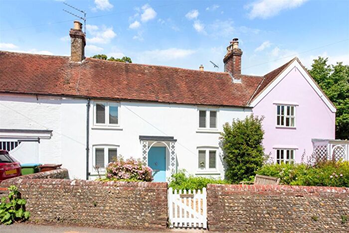 3 Bedroom House For Sale In The Street, Walberton, BN18