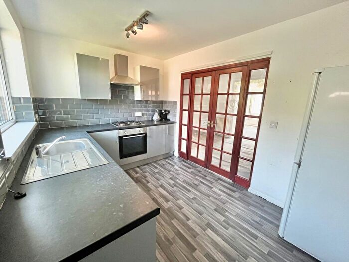 2 Bedroom Semi-Detached House To Rent In Huxley Crescent, Gateshead, NE8