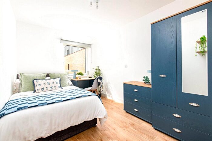 1 Bedroom Apartment To Rent In West Street, Bedminster, Bristol, BS3