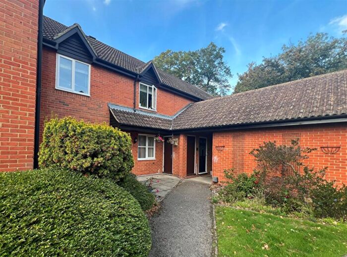 2 Bedroom Maisonette For Sale In Pyotts Court, Old Basing, Basingstoke, RG24