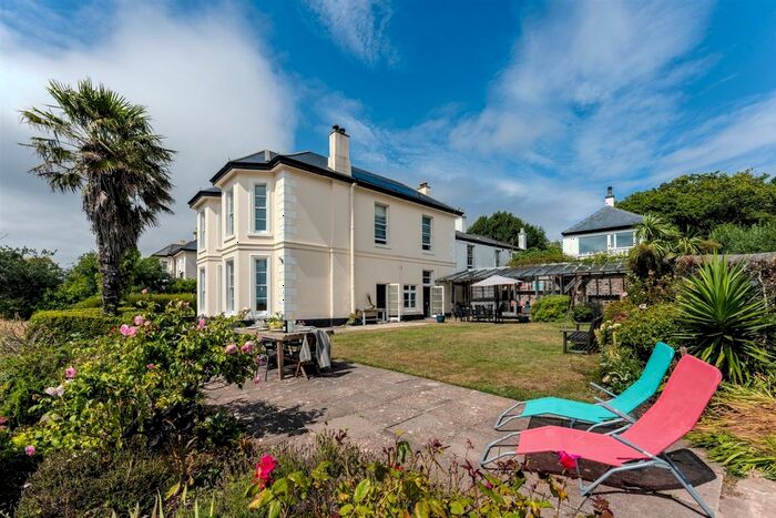 5 Bedroom Villa To Rent In Second Drive, Teignmouth, Devon, TQ14