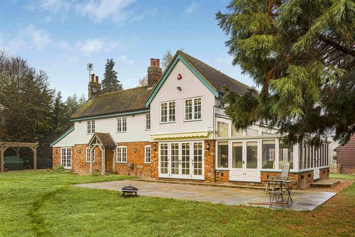 4 Bedroom Detached House For Sale In Wood End, Ardeley, Stevenage, SG2