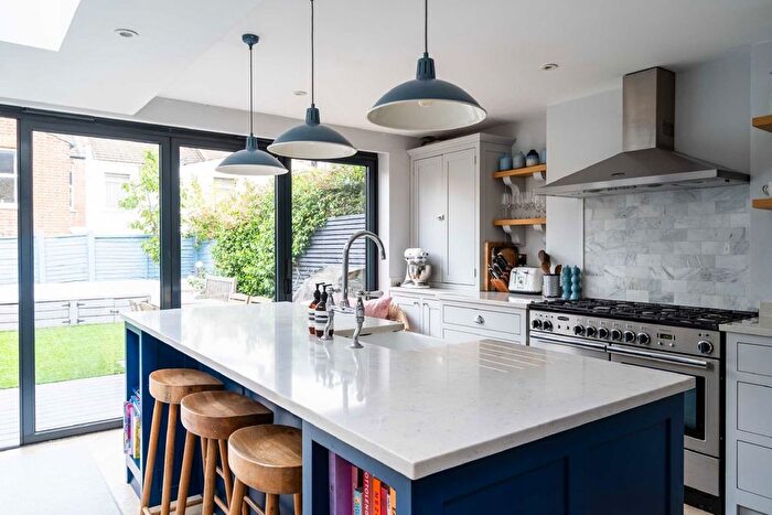 5 Bedroom Property For Sale In Natal Road, Streatham, SW16