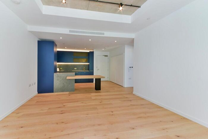 1 Bedroom Apartment To Rent In Hampden House, Goodluck Hope, London, E14