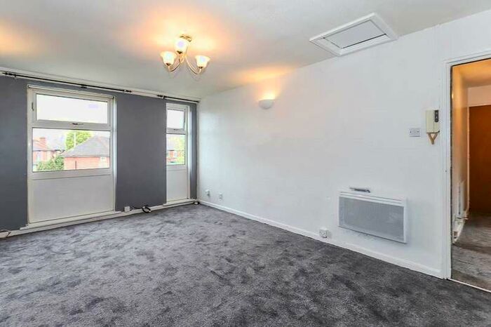 1 Bedroom Apartment To Rent In The Oaklands, Lea Road, Wolverhampton, West Midlands, WV3