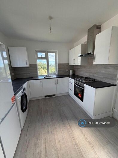 2 Bedroom Maisonette To Rent In Locket Road, Harrow, HA3