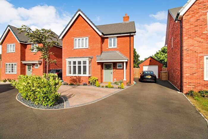 4 Bedroom Detached House For Sale In Blackbird Gardens, Langford, SG18