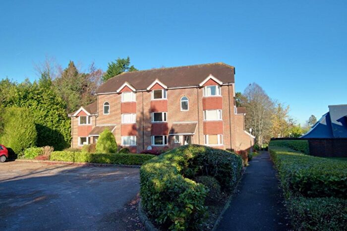 1 Bedroom Property To Rent In Heath Road, Haywards Heath, RH16