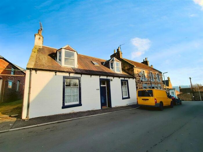 4 Bedroom Semi-Detached House To Rent In Toll Road, Cellardyke, Anstruther, KY10